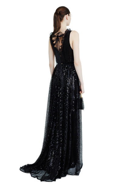 Maxi dress embroidered with sequins