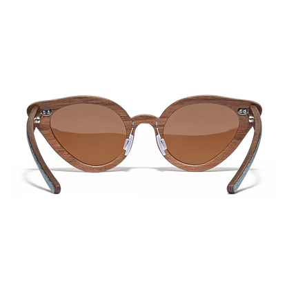 Sunglasses with wooden temples