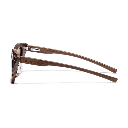 Sunglasses with wooden temples