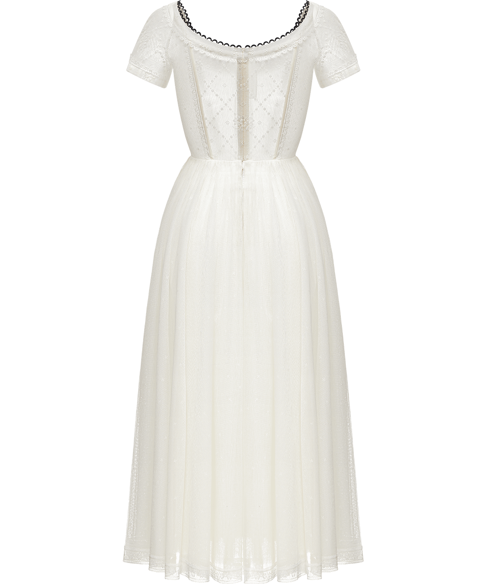 Lace dress with an apron