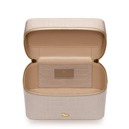 Make-up bag with signature symbol (M)