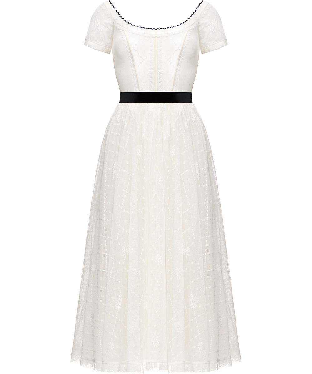 Lace dress with an apron